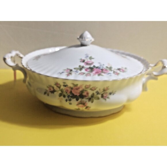 Vintage Royal Albert "Moss Rose" Handled & Lidded Soup/Vegetable 12" Tureen - Picture 12 of 14